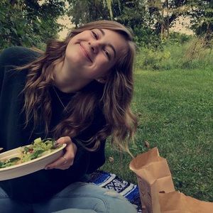 Meet your Posher, Ashley